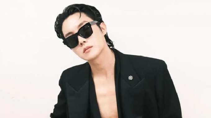 J-Hope jalani wajib militer bulan April.